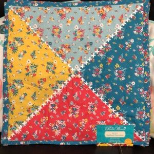 6 Pioneer Woman Rose Ditsy Reversible Placemats